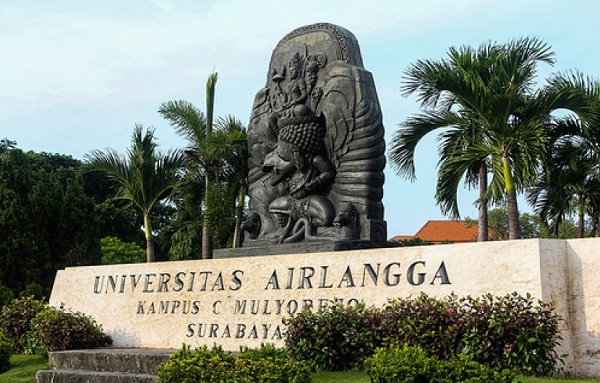 Mahasiswa Unair Buat Robot Sterilkan Kamar Operasi
